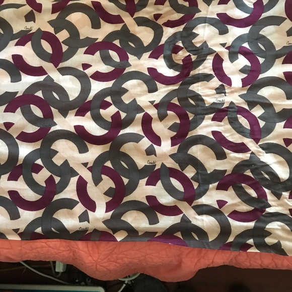 Coach Scarf 53% Silk 47% Cashmere w/ Purple & Grey C - Picture 4 of 7